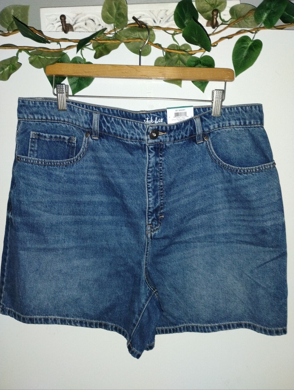 NWT Macy's Style & Co. Boyfriend Shorts NEW with Tags Size 16